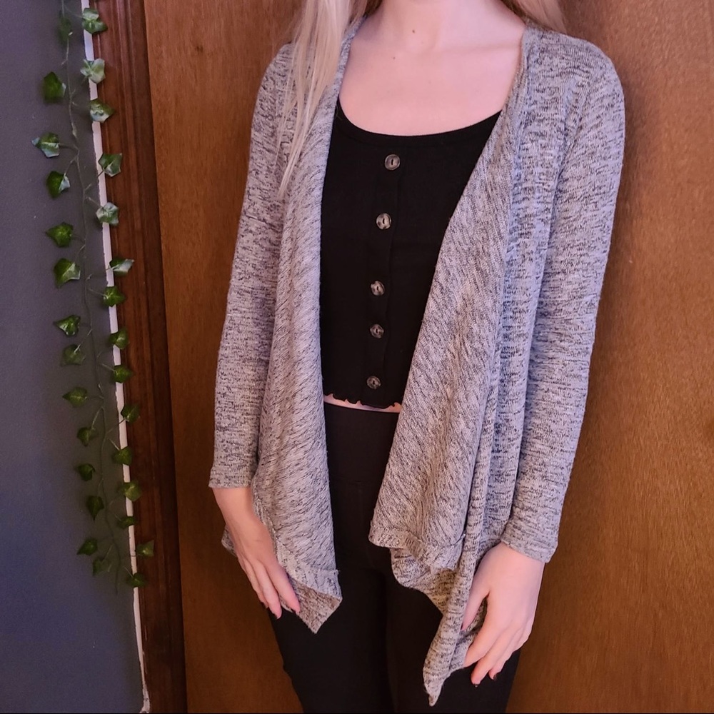 Cute grey ruffled cardigan